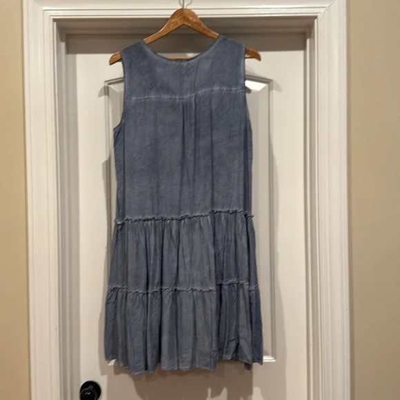 BLUE TIERED SHIFT DRESS size large - Picture 3 of 6
